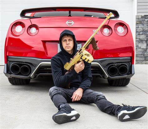 Roman Atwood YouTuber, Bio, Wiki, Age, Height,。